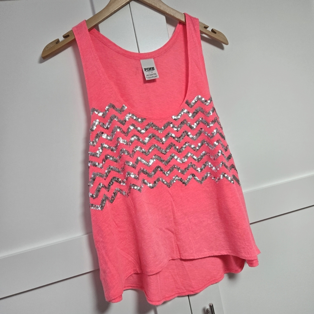 ✨️3 For $30✨️PINK Victoria's Secret Pink Flowy Tank Chevron Pattern Squins (L)